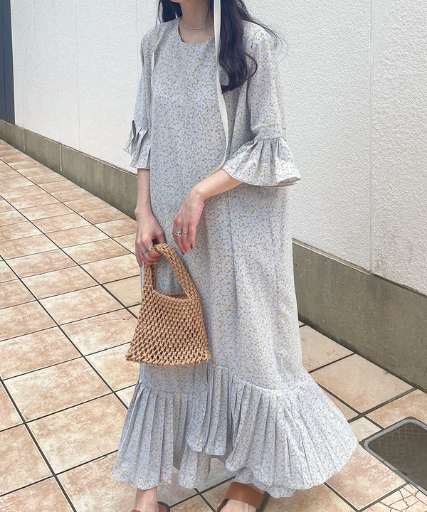 裾アシメプリーツワンピース