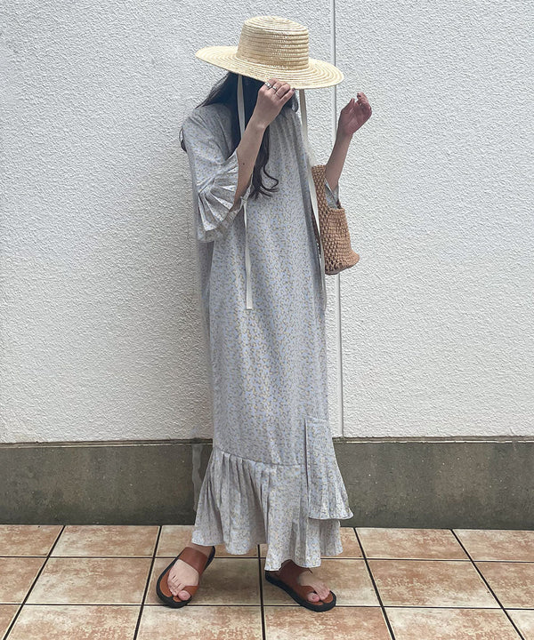 裾アシメプリーツワンピース