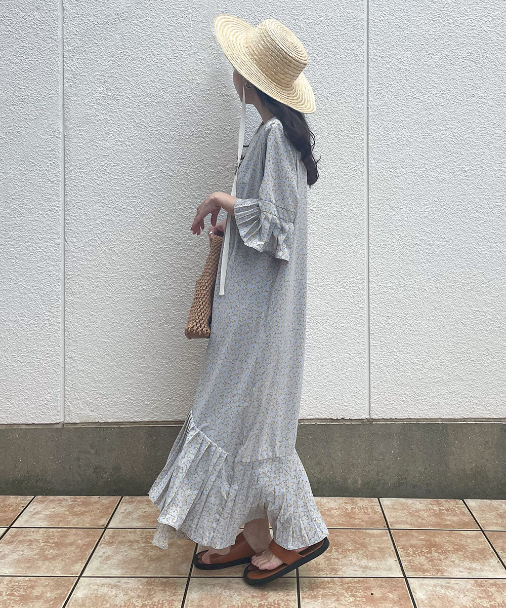 裾アシメプリーツワンピース