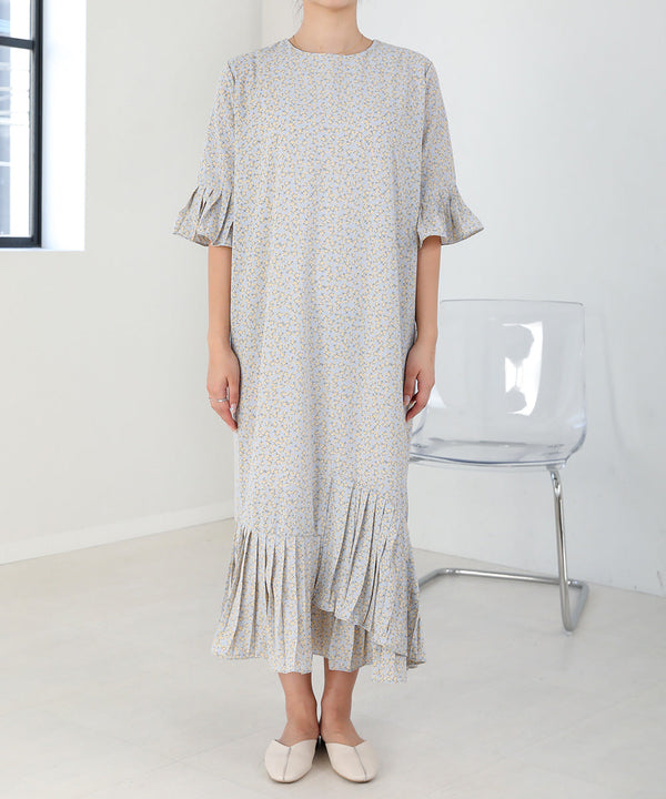 裾アシメプリーツワンピース