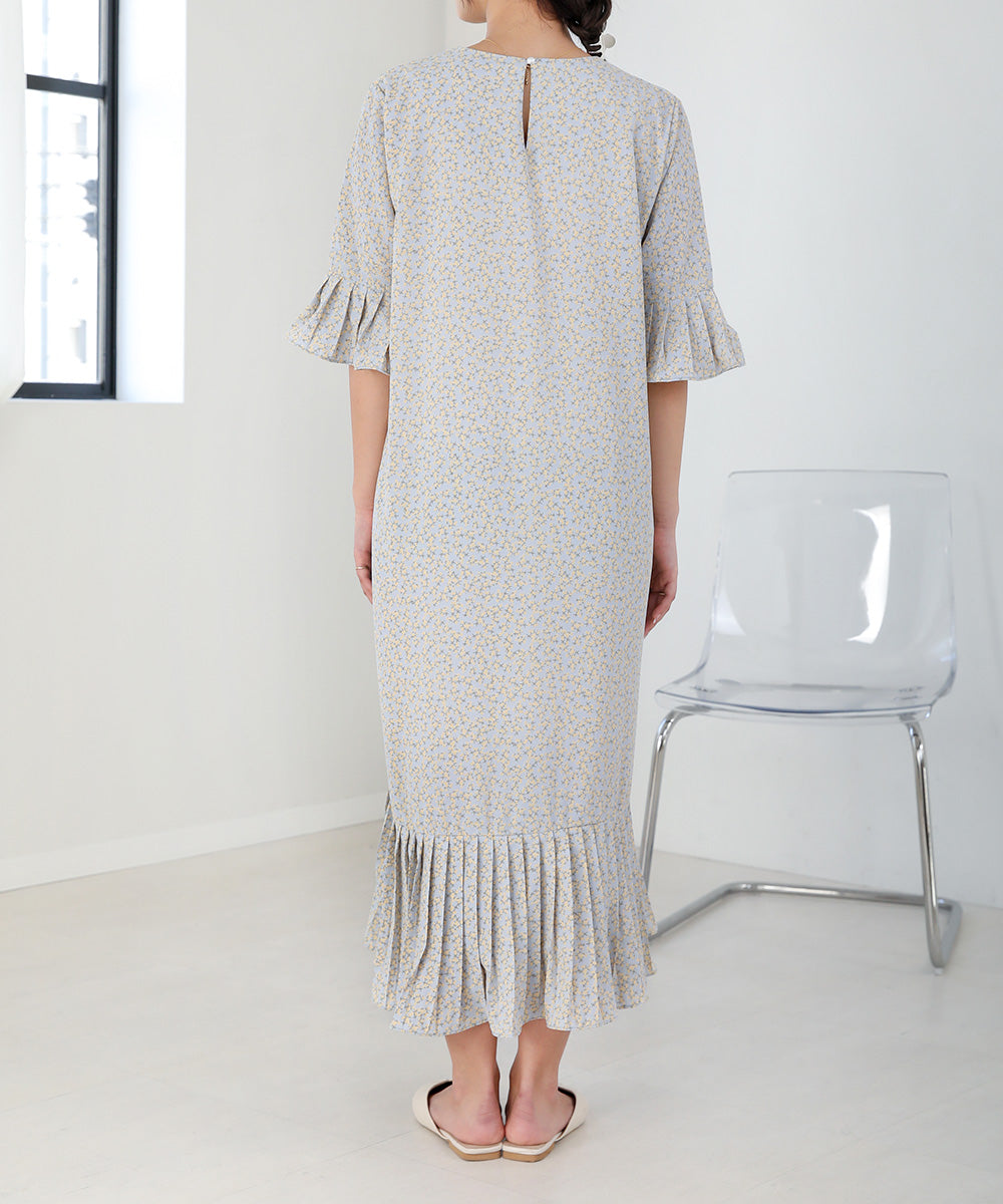 裾アシメプリーツワンピース