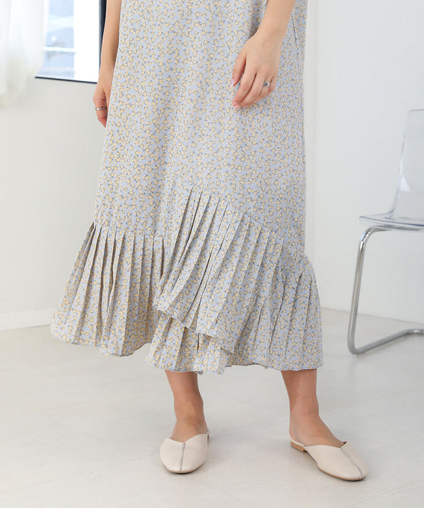 裾アシメプリーツワンピース