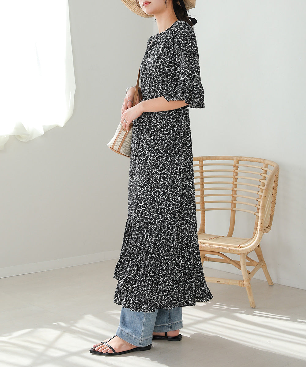 裾アシメプリーツワンピース