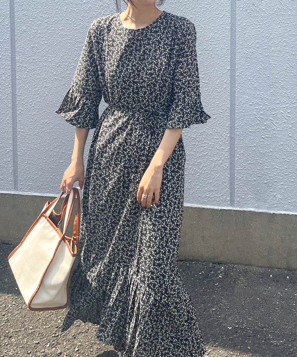 裾アシメプリーツワンピース