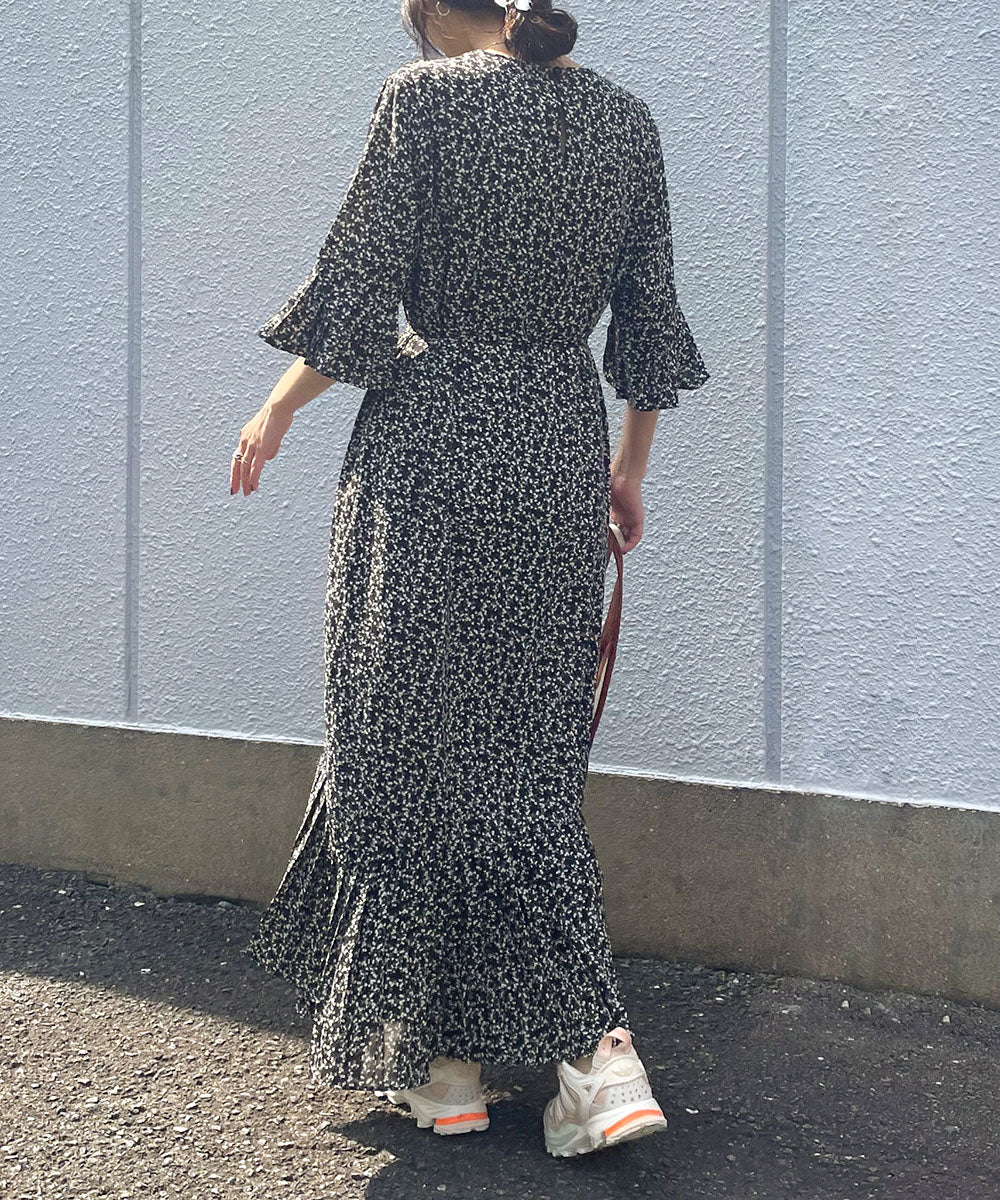 裾アシメプリーツワンピース