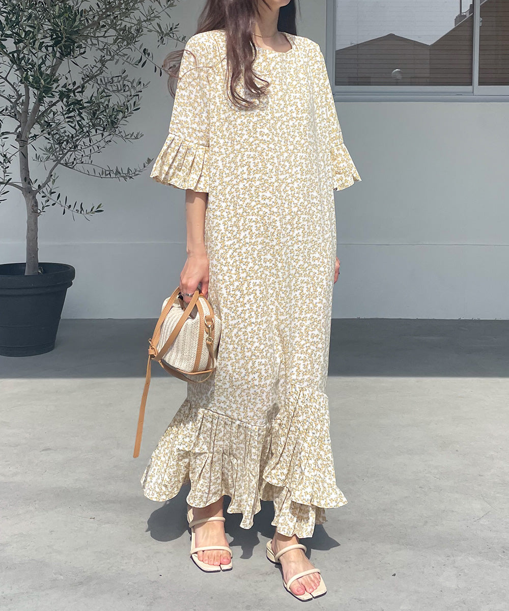 裾アシメプリーツワンピース