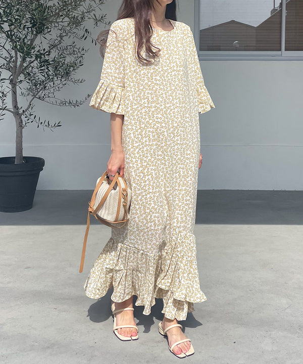 裾アシメプリーツワンピース