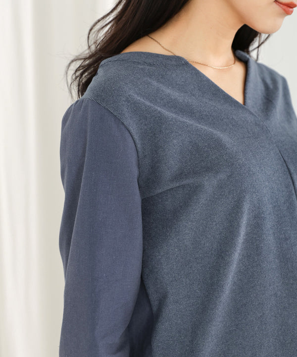 【WEB限定】Vネックコーデュロイドッキングトップス