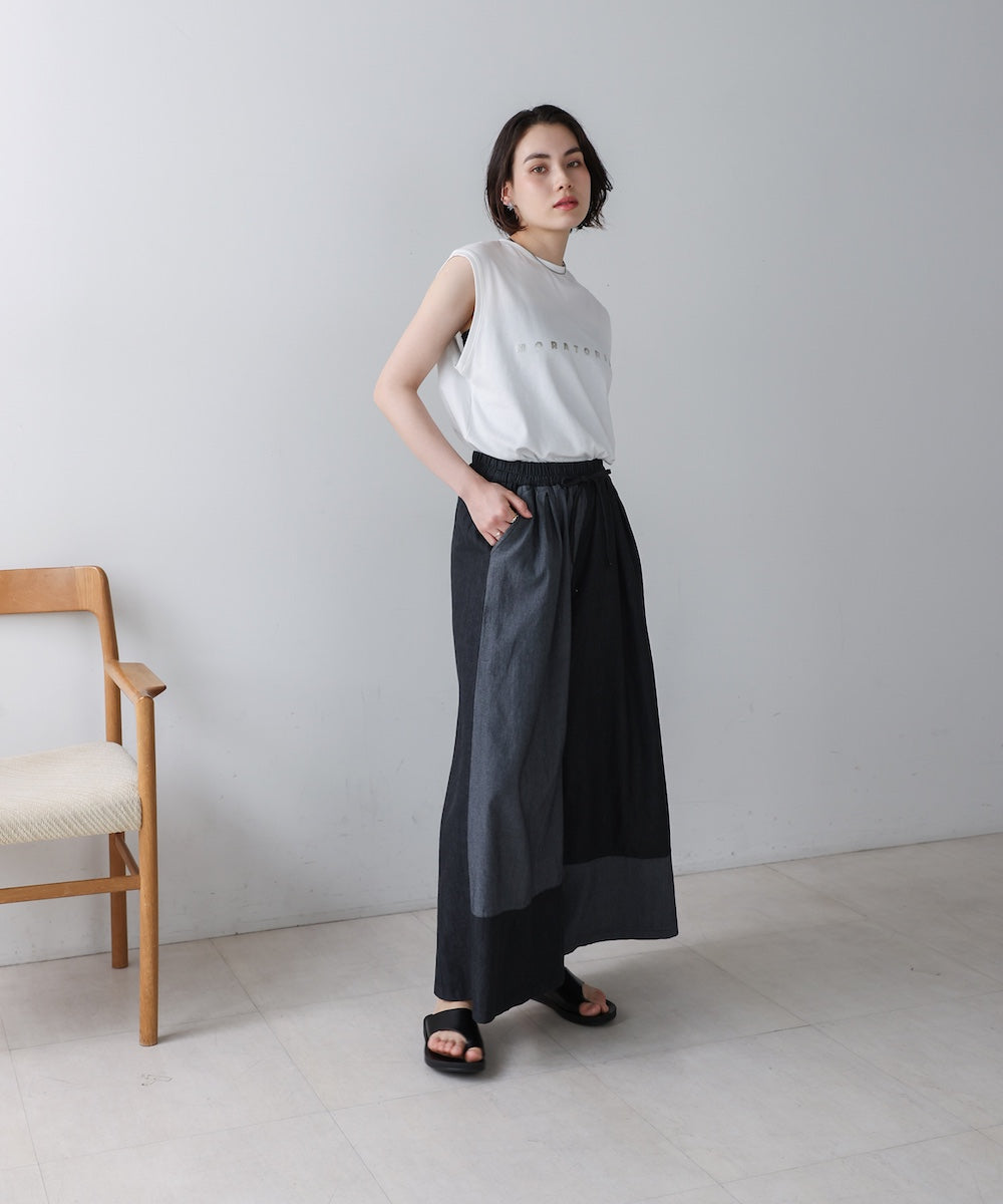 配色デニムパンツ