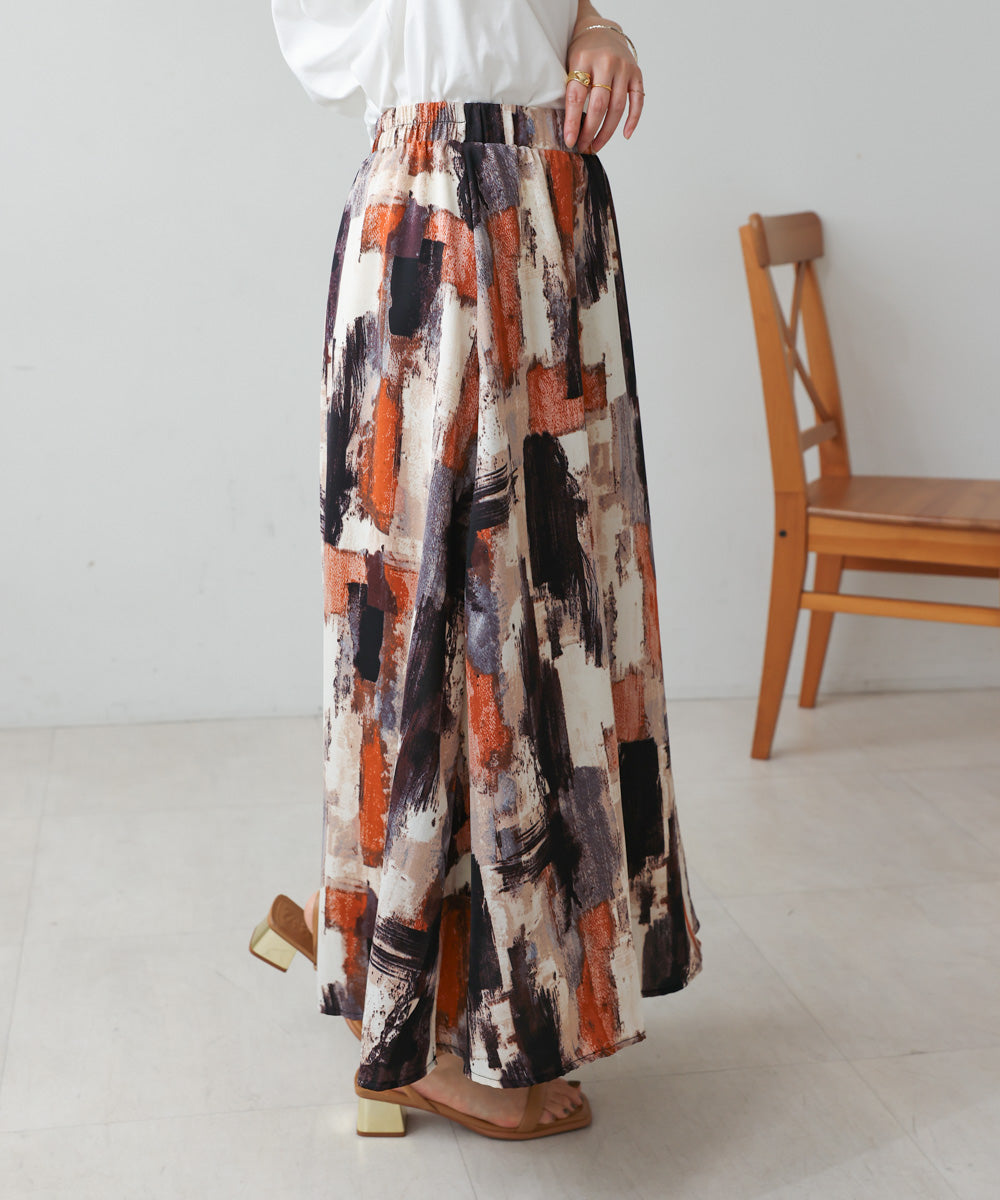 ペイント柄スカート