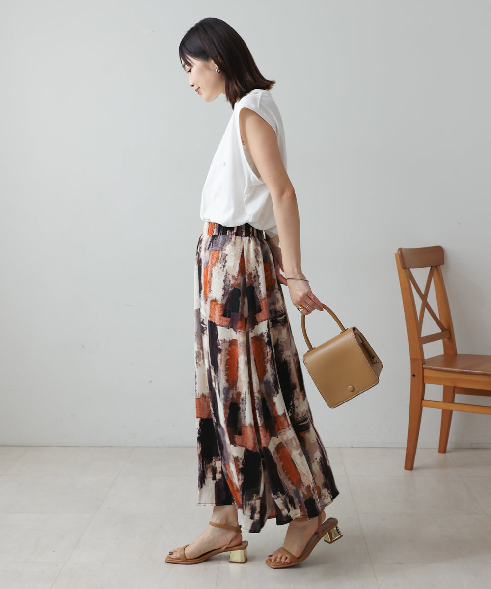 ペイント柄スカート