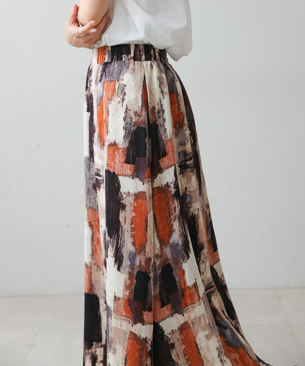 ペイント柄スカート