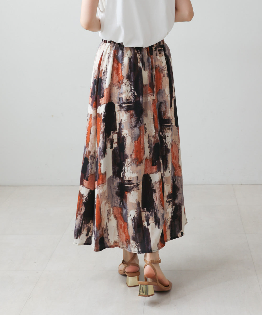 ペイント柄スカート