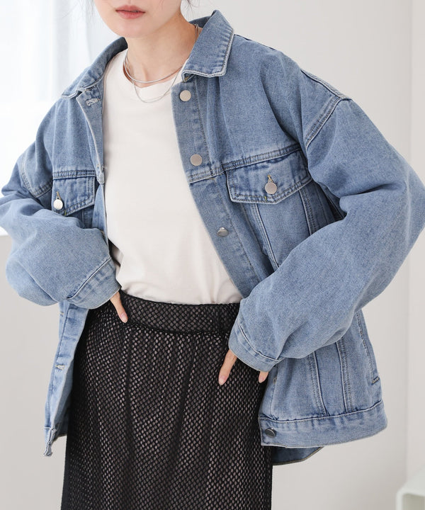 loose denim jacket