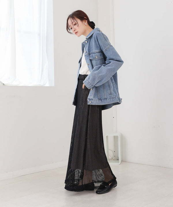 loose denim jacket