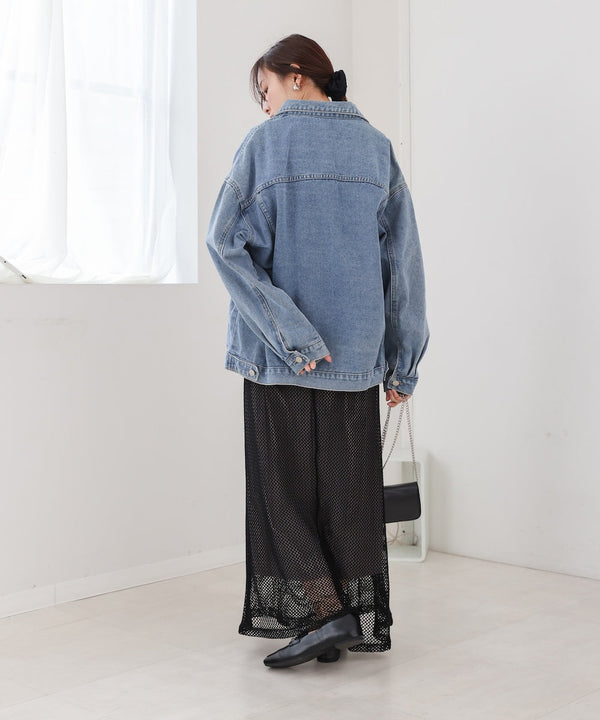 loose denim jacket