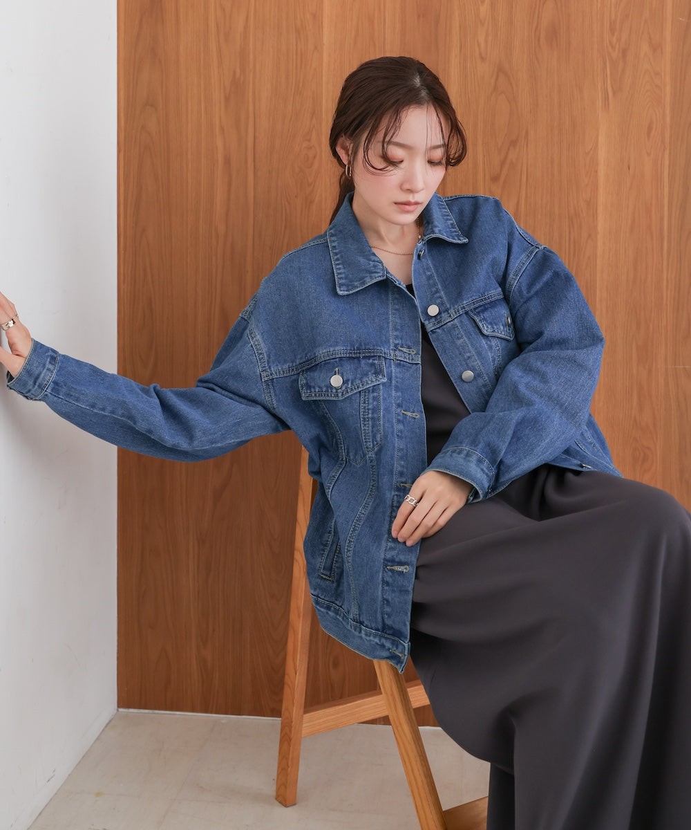 loose denim jacket