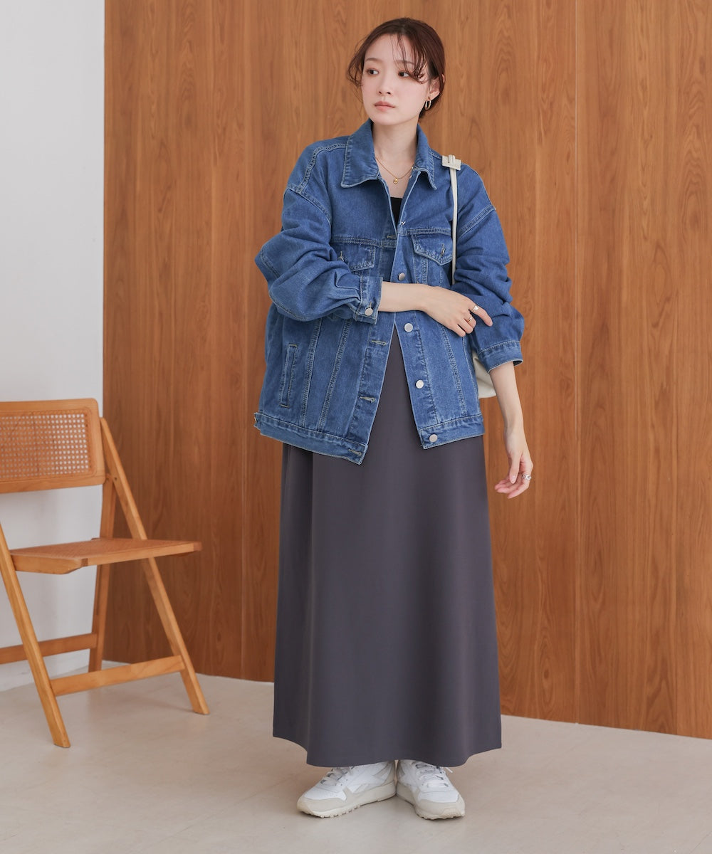loose denim jacket