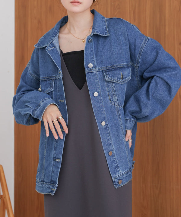 loose denim jacket