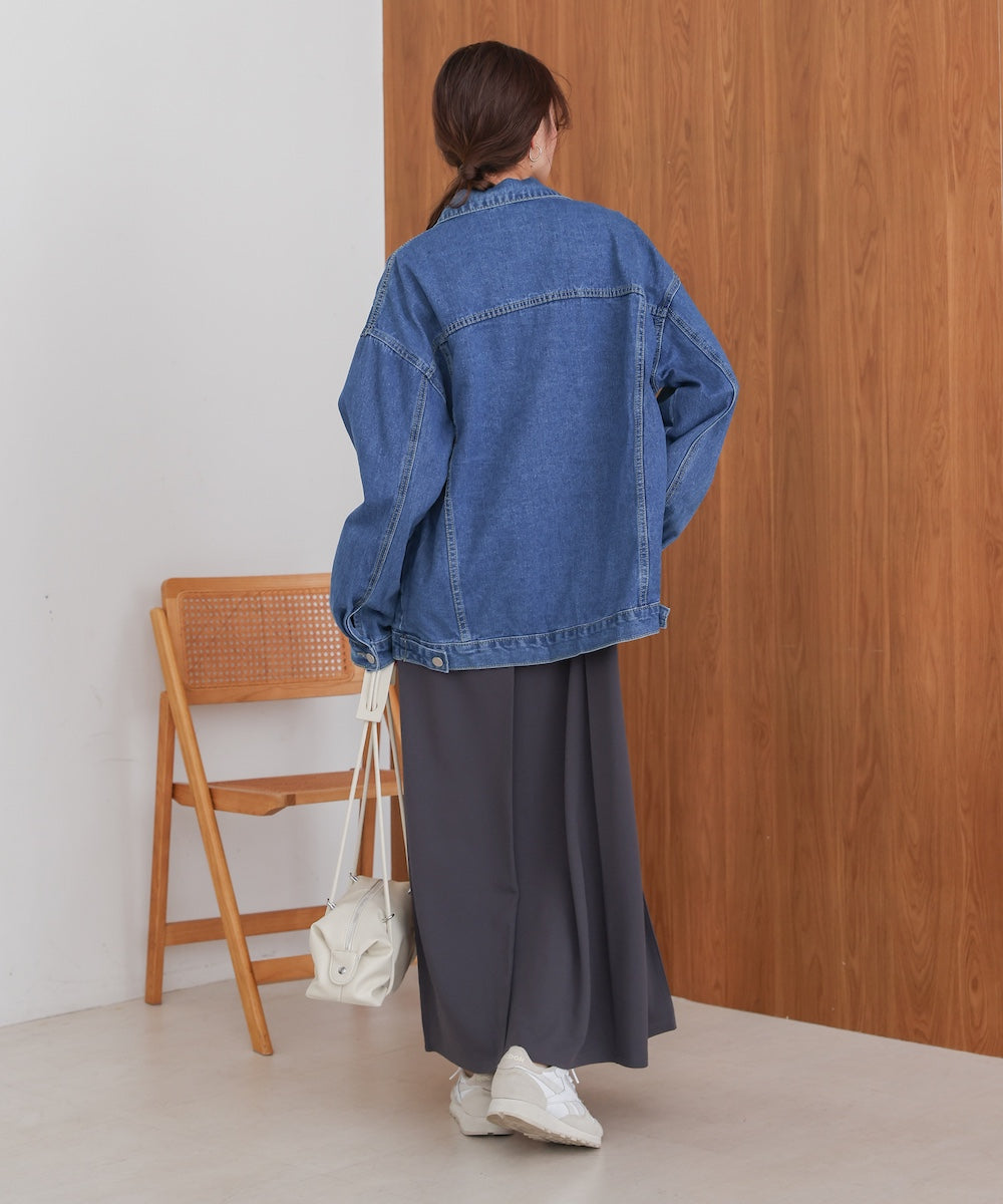 loose denim jacket