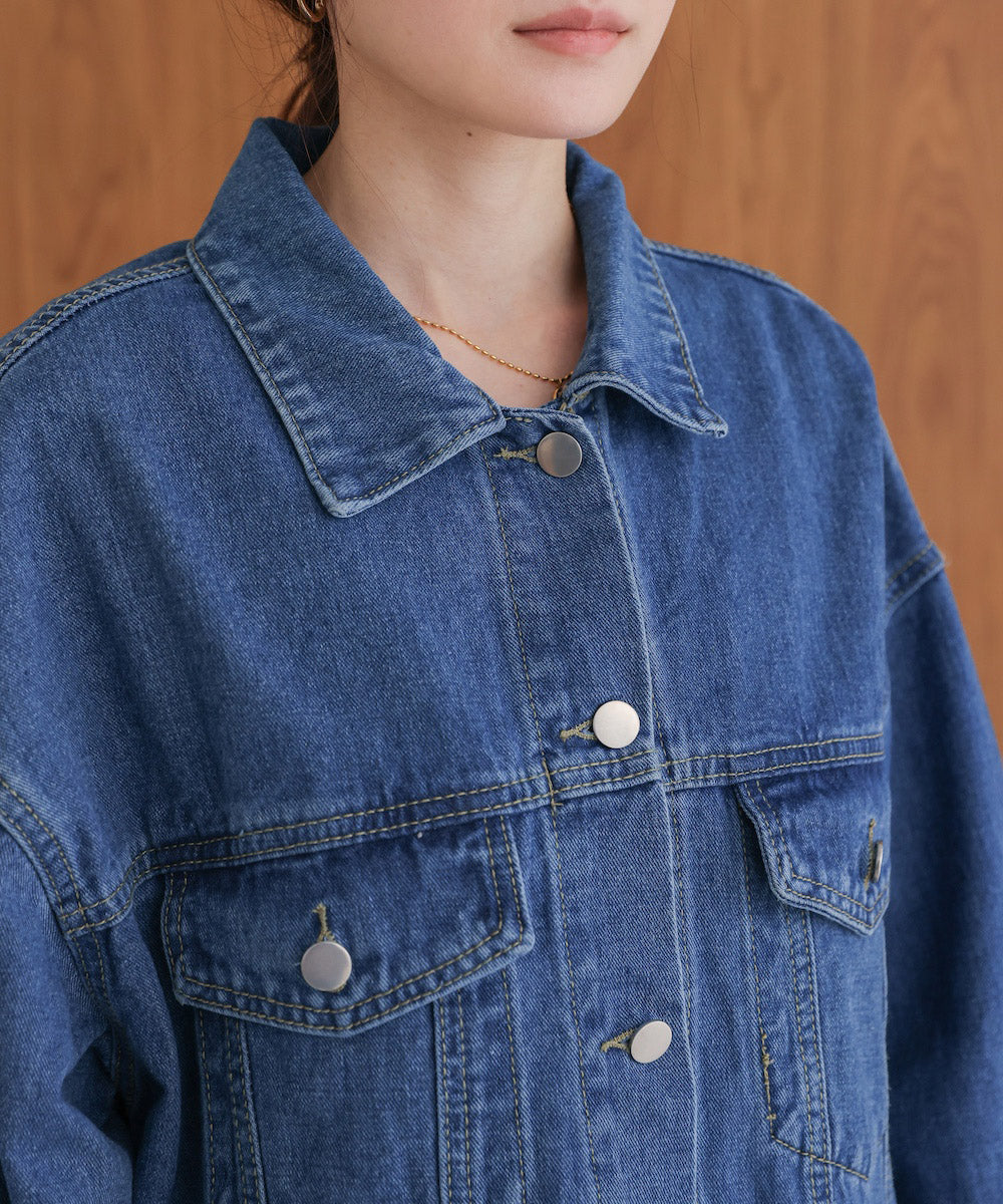 loose denim jacket