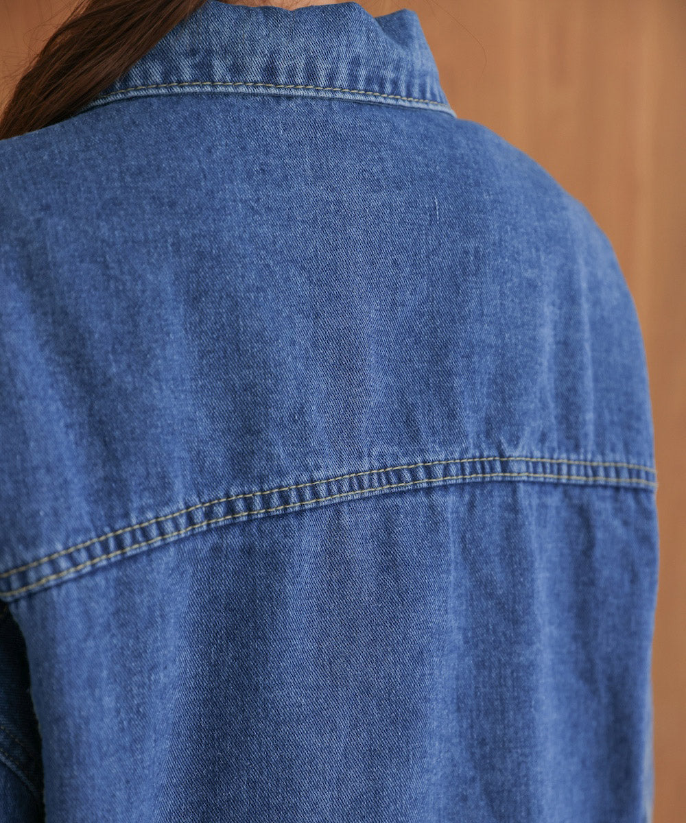 loose denim jacket