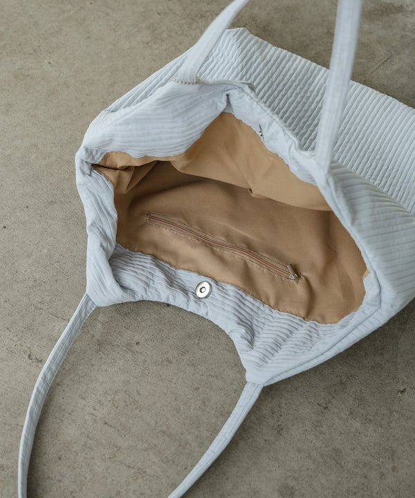 ポーチ付き軽量キルティング　ヌビバッグ