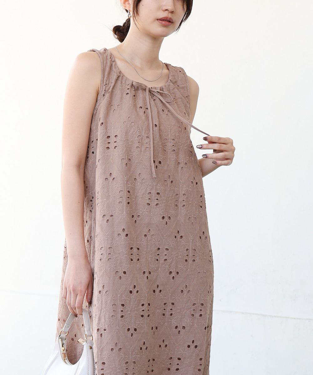 【S・Mサイズ展開】コットン刺繍ワンピース
