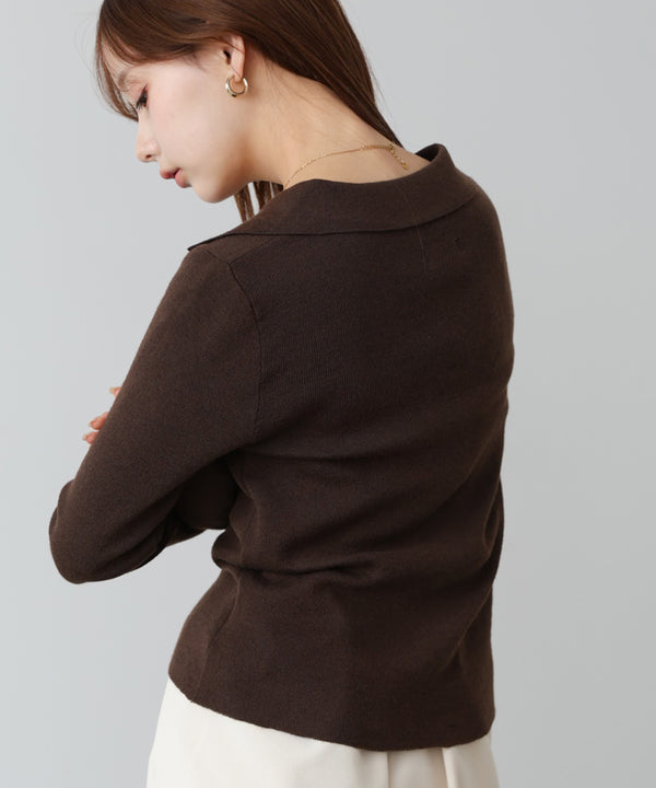 くるみボタンポロニット