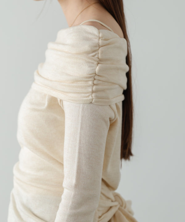 オフショルウエストマークトップス