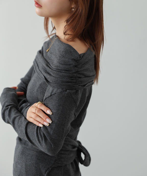 オフショルウエストマークトップス