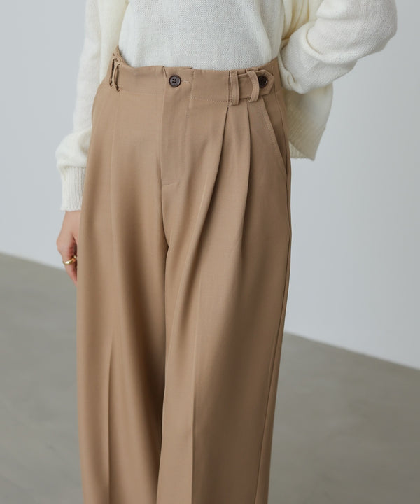 ツータックパンツ