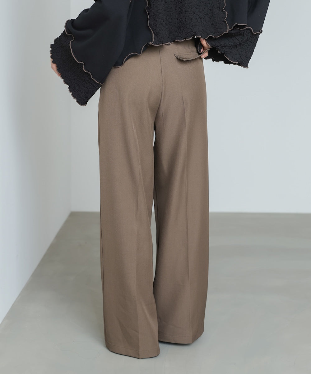 ツータックパンツ