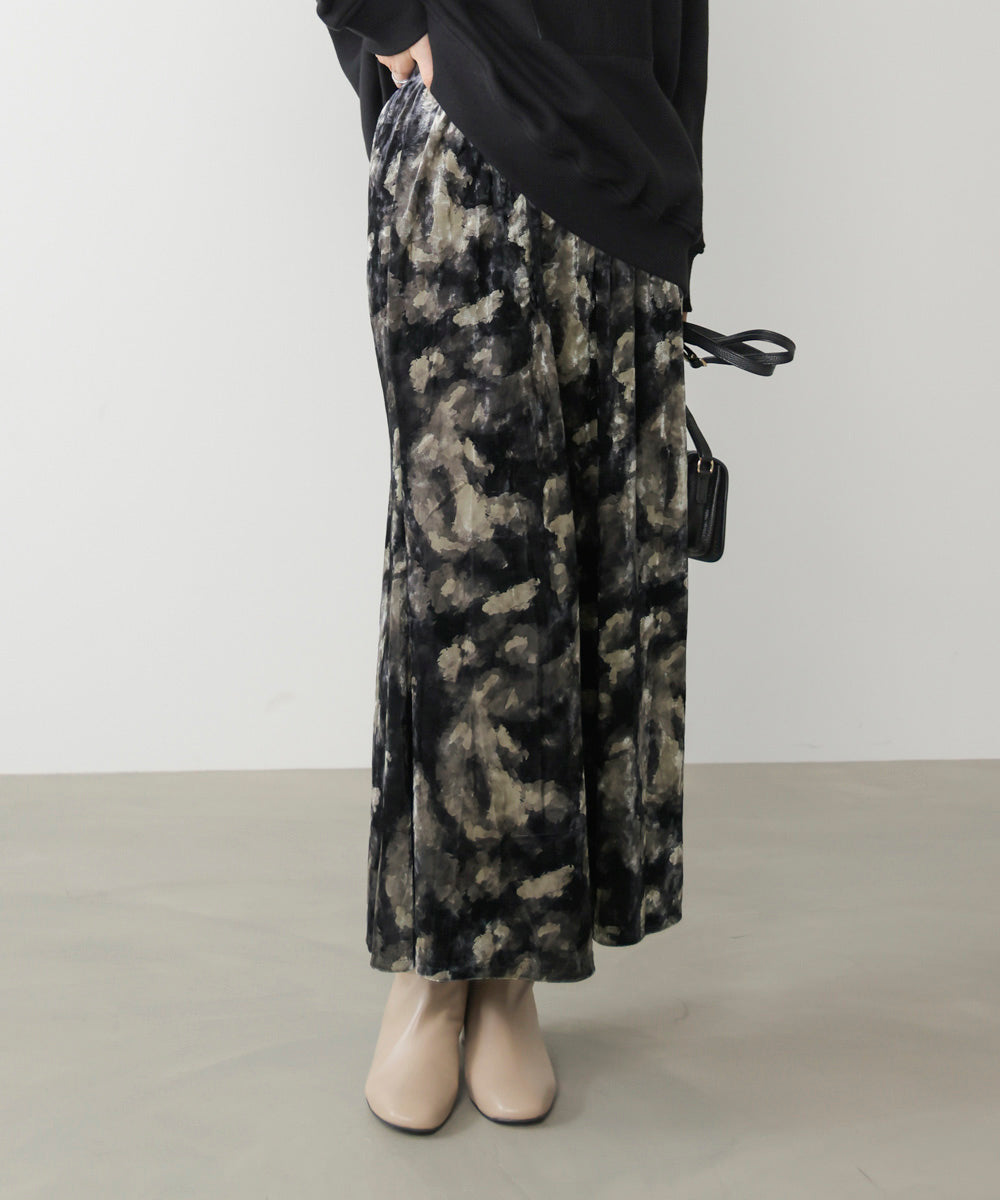 ベロアニュアンス柄スカート