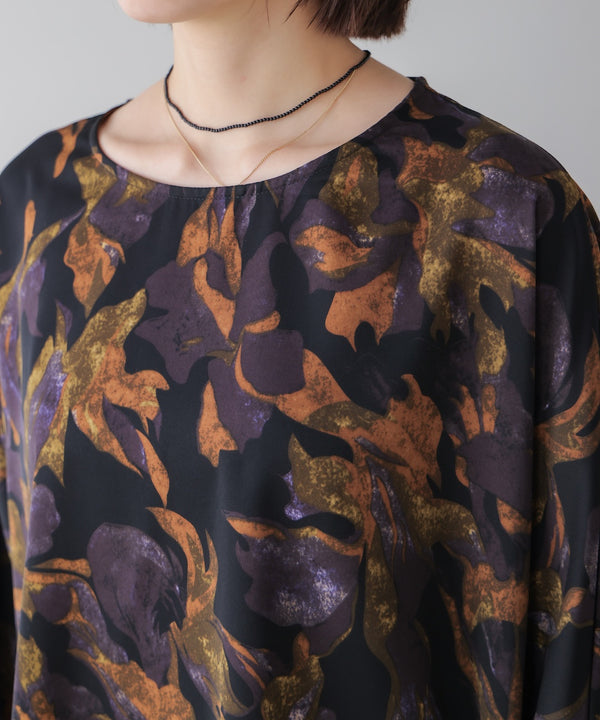 花柄ワイドブラウス