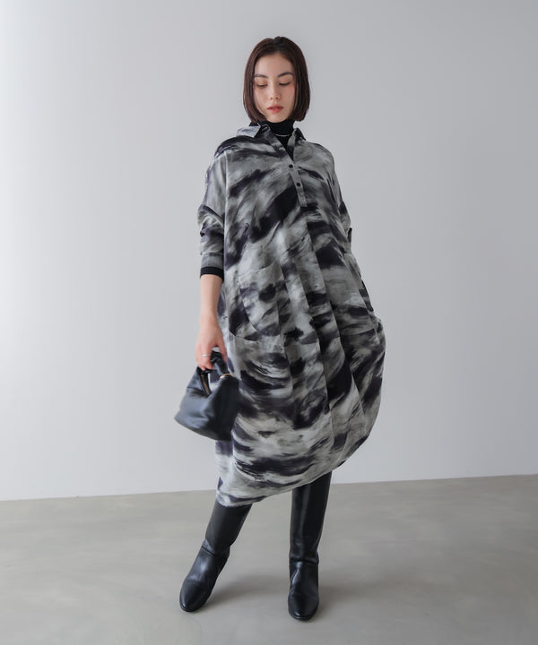 まだら柄ドレープワンピース