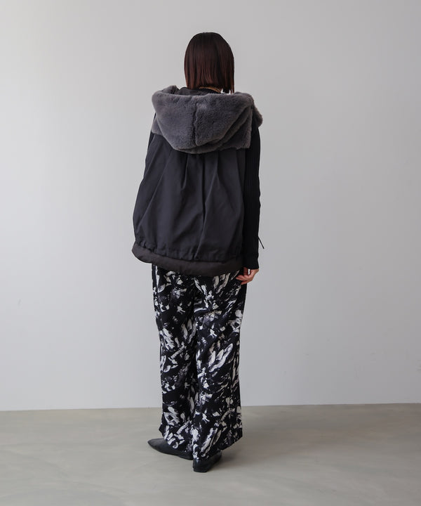 モノトーン柄パンツ