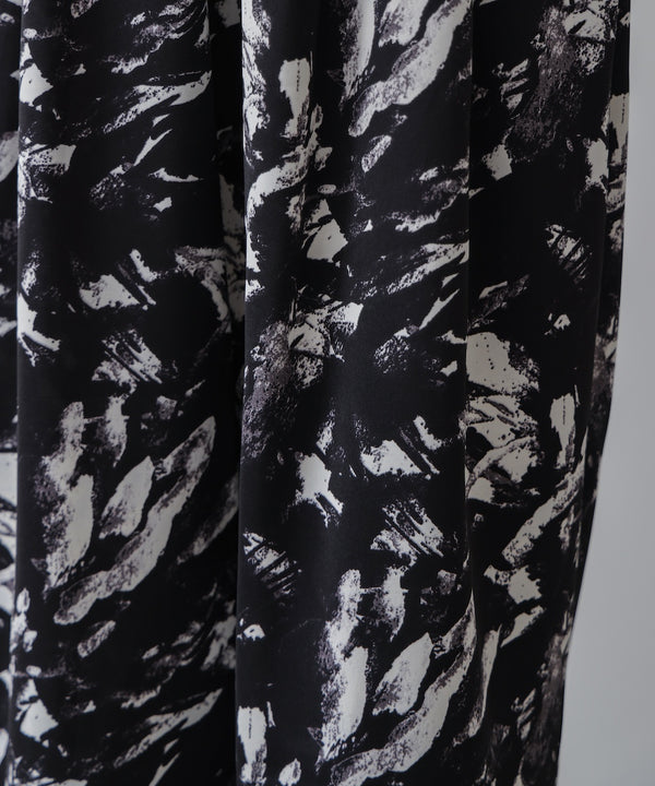 モノトーン柄パンツ