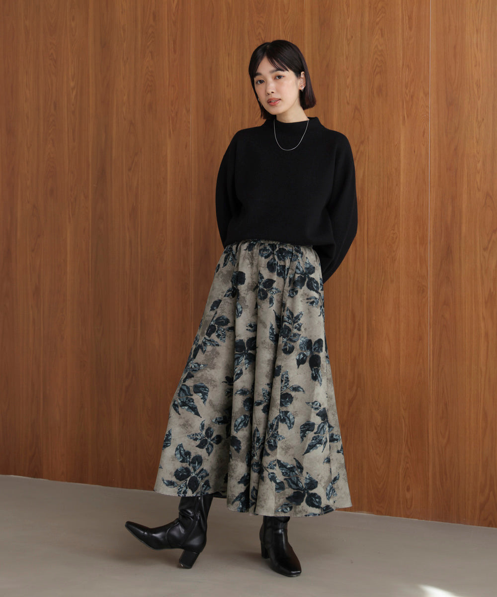 花柄フレアパンツ