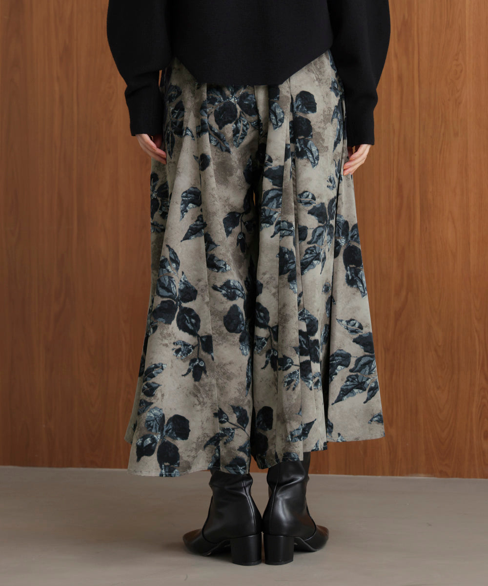 花柄フレアパンツ［12/12発送予定］