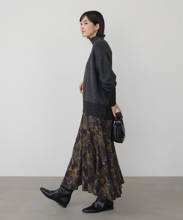 花柄フレアパンツ［12/12発送予定］