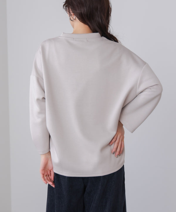 ファープリントプルオーバー