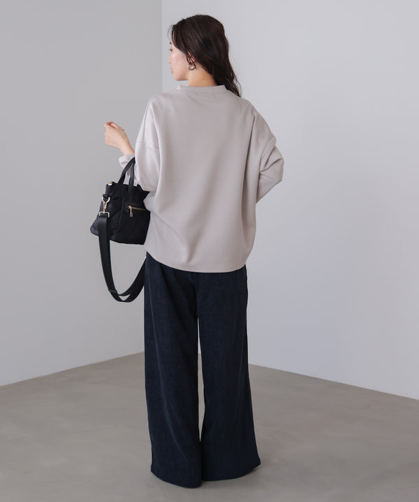 ファープリントプルオーバー