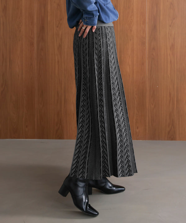 幾何柄ニットスカート