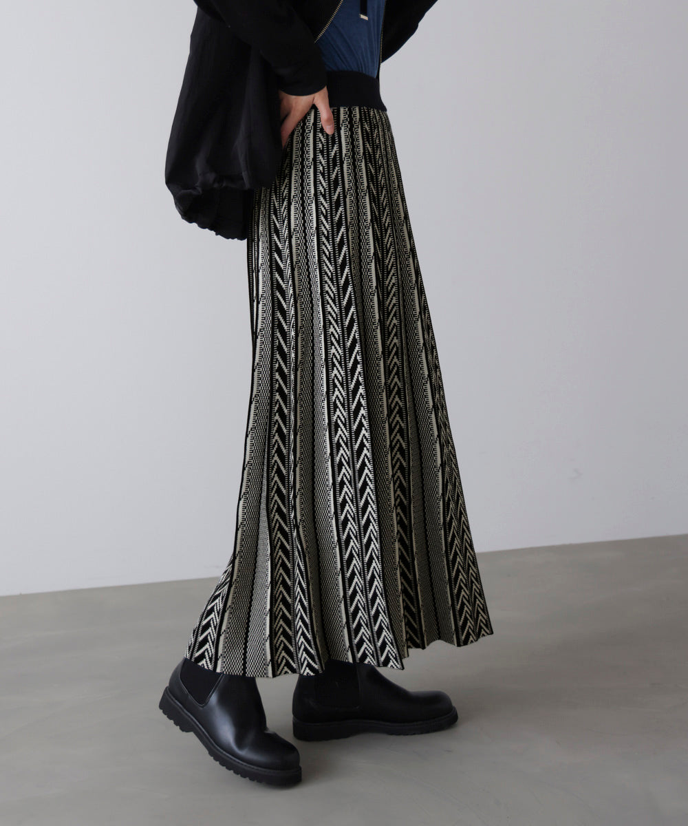 幾何柄ニットスカート