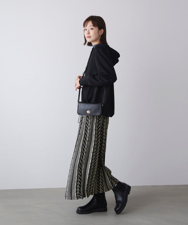 幾何柄ニットスカート