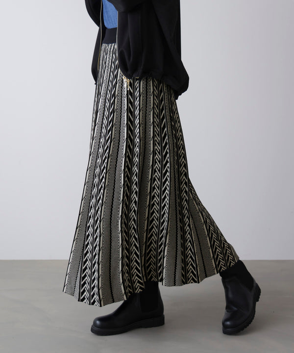 幾何柄ニットスカート