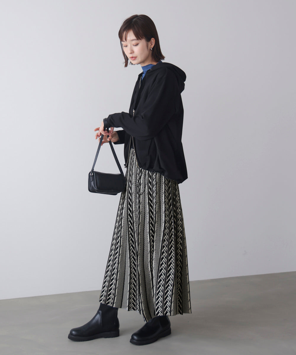 幾何柄ニットスカート