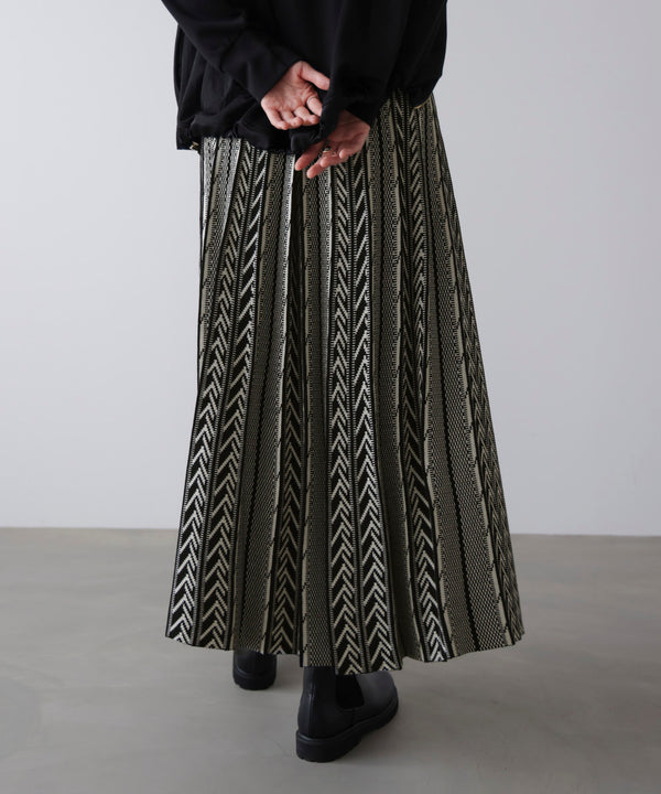 幾何柄ニットスカート