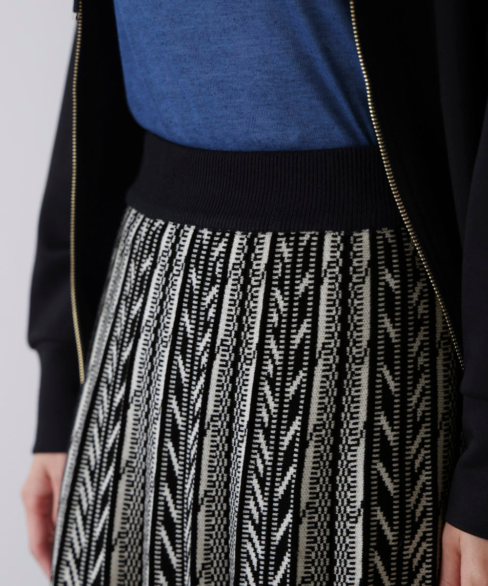 幾何柄ニットスカート